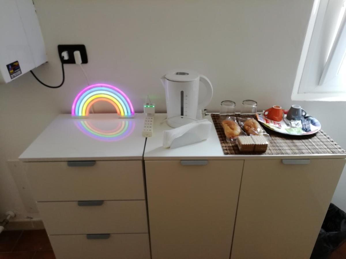 Over The Rainbow - Cozy Studio In The Centre Of Ferrara Apartman Kültér fotó