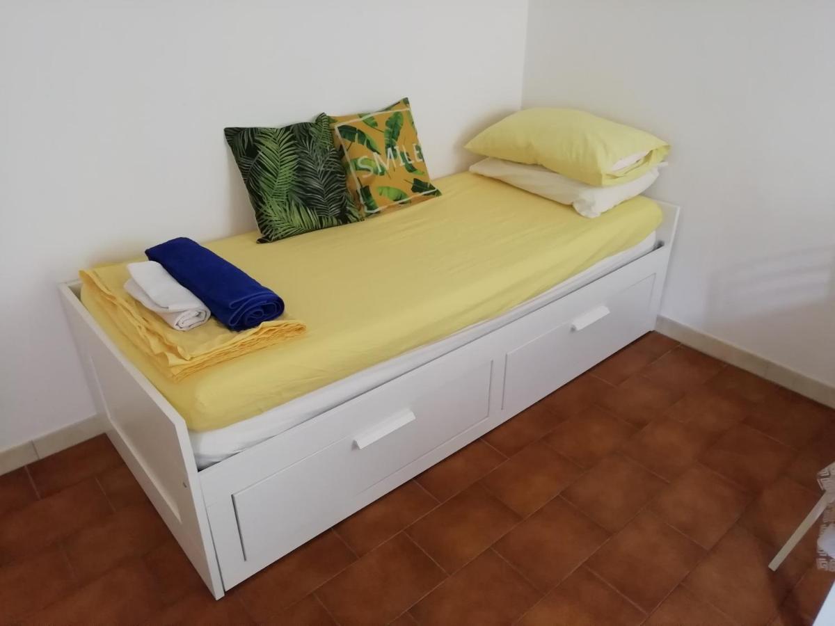Over The Rainbow - Cozy Studio In The Centre Of Ferrara Apartman Kültér fotó